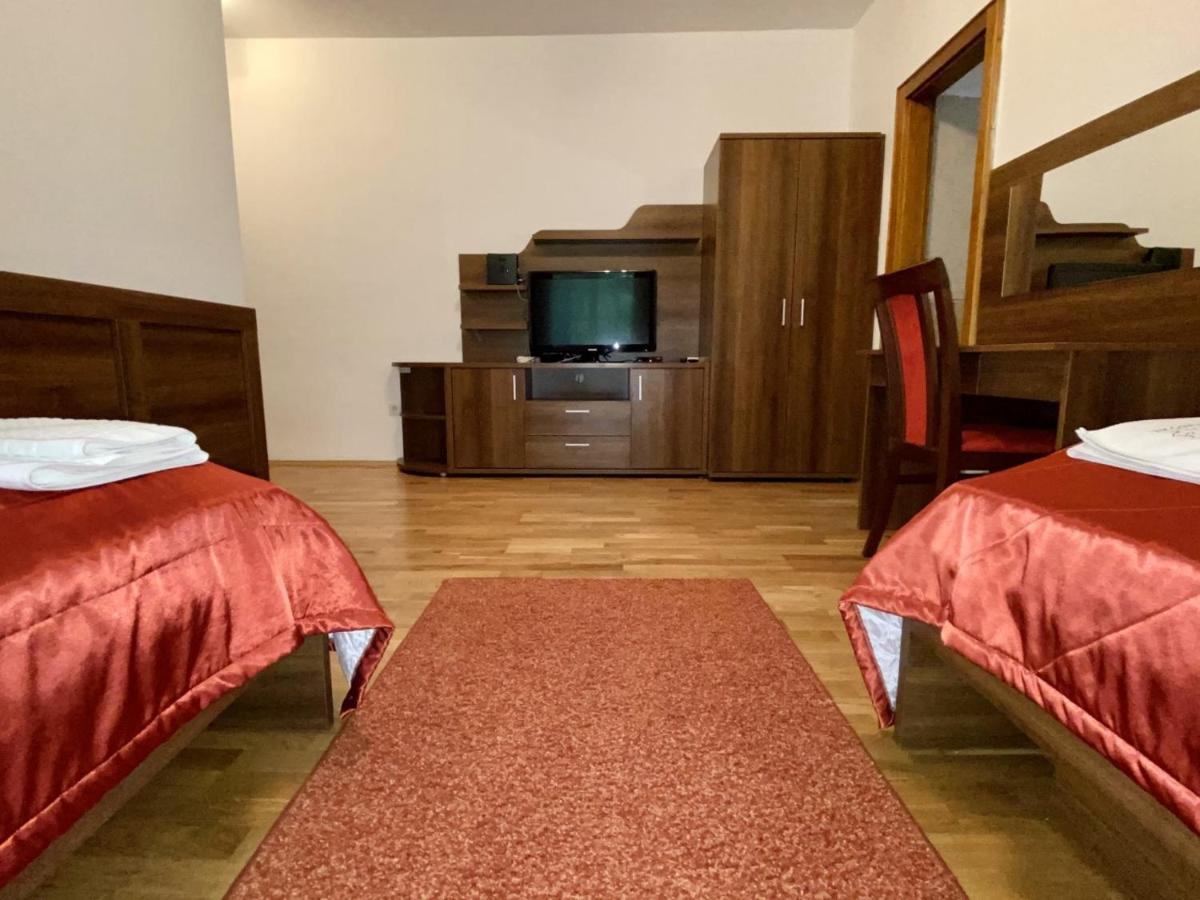 Szelcepuszta Vadaszhaz Hotel Екстериор снимка